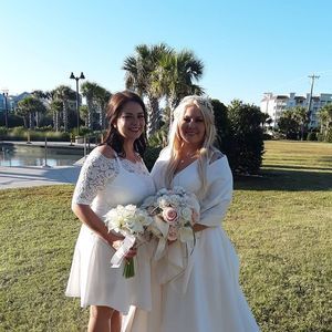 Meet your Posher, Elysha